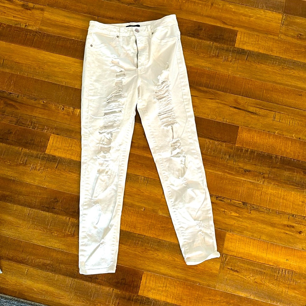 Forever 21 Distressed - Picture 1 of 2